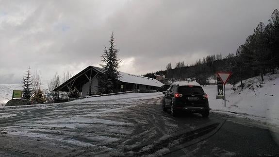 La meteorología adversa mantiene cortado al tráfico el Puerto de la Ragua