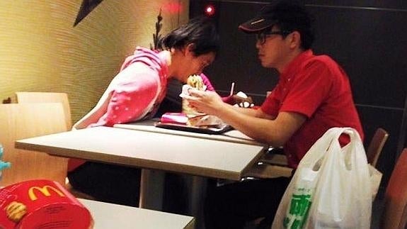 El noble gesto de un trabajador de McDonalds