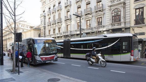 Granada tendrá el billete de autobús más caro de Andalucía junto a Sevilla