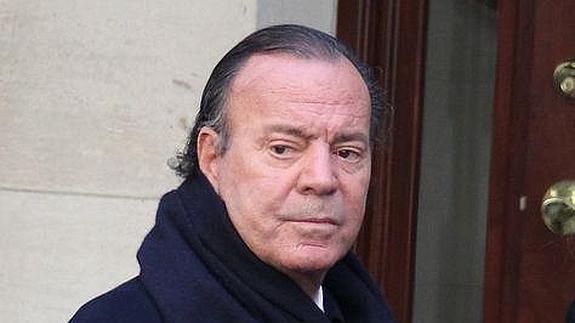 Julio Iglesias cancela todos sus recitales hasta el 3 de mayo