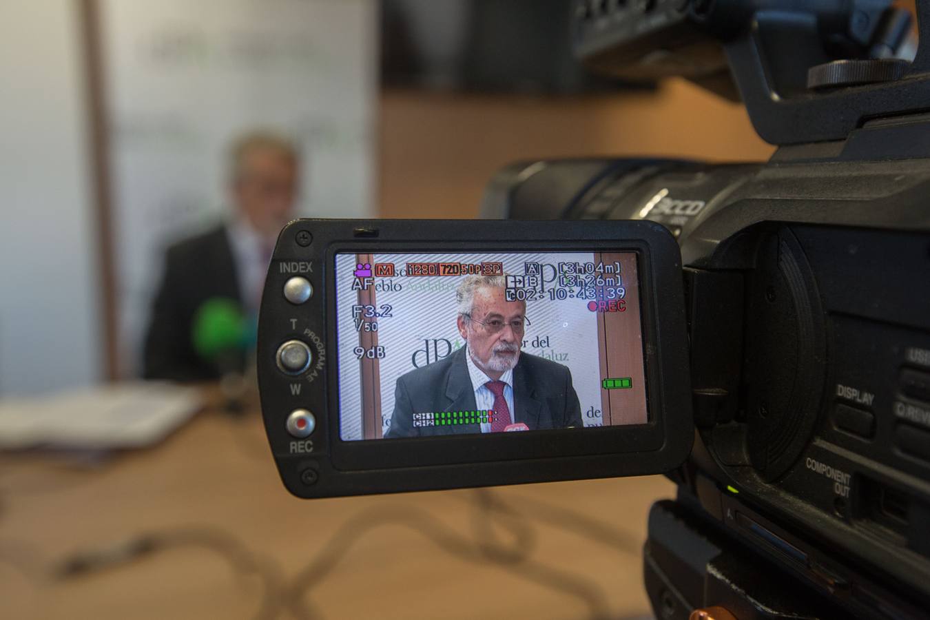 Vivienda y servicios acaparan las consultas al Defensor del pueblo