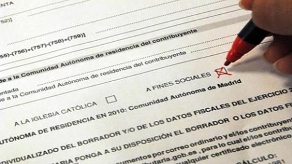 Piden una casilla en la Renta para la investigación contra el cáncer