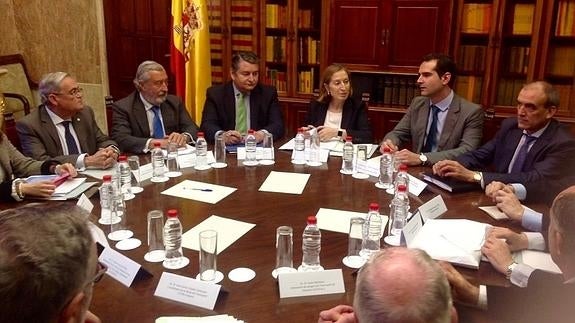 "Lamentablemente hay más trenes sin adaptar"