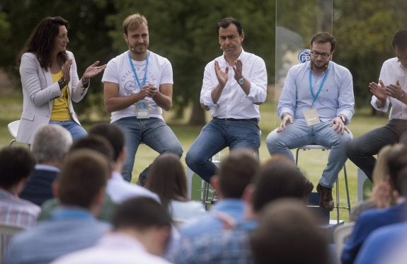 Rajoy vuelve a Andalucía en plena crisis del PP regional por la posible pérdida de Granada