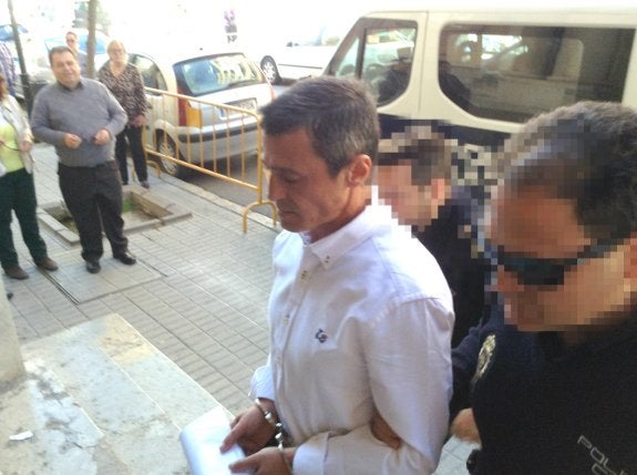 El acusado del 'crimen de Ibros' niega que él apuñalase en el corazón a la víctima