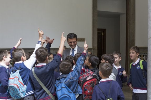 Hasta 23 municipios cambian de alcalde por censuras y renuncias en un año