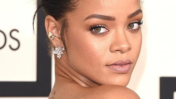 A la universidad con una beca de Rihanna