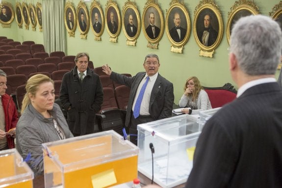 La justicia da la razón a los abogados que impugnaron las elecciones de su Colegio