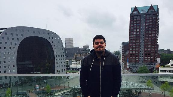 "En España nadie me daba un empleo digno y en Holanda me ofrecieron la posibilidad"