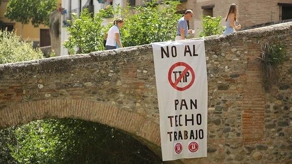 Cayo Lara sitúa el paro, la deuda pública y el TTIP como motivos para salir a la calle este sábado