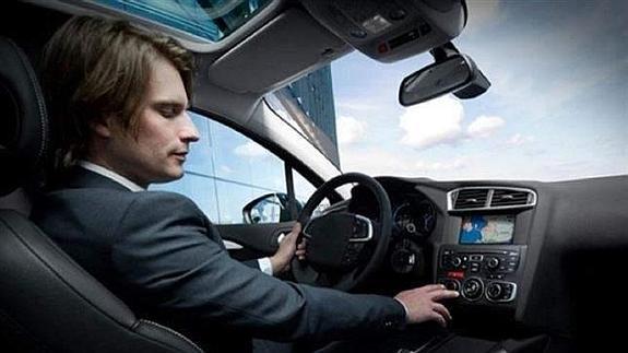 FACUA alerta de que estos vehículos tendrán que pasar una revisión