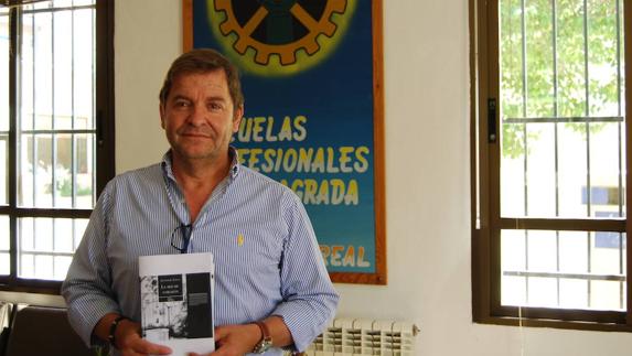 Antonio Cruz: "Quiero que mi obra llegue al lector, que se emocione"