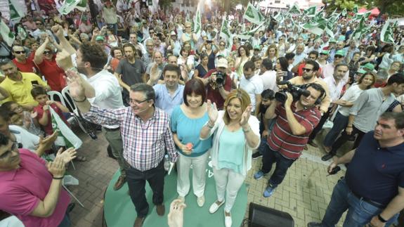 «Se están emborrachando con encuestas»