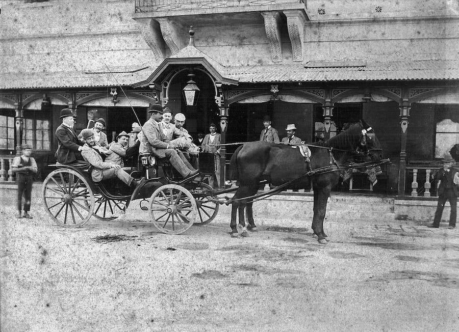 ¿Por qué llamamos coches a los coches?
