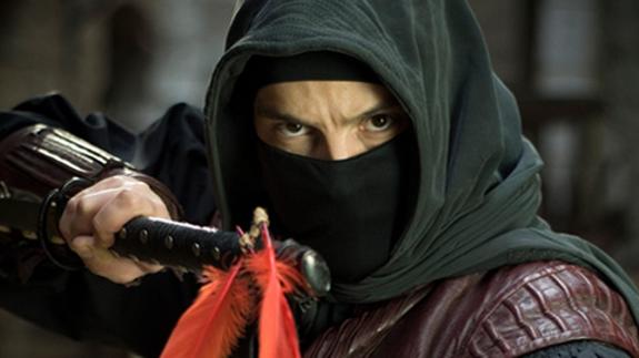 Águila Roja regresa y los espectadores lo celebran