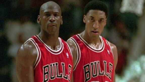 Michael Jordan estafó a su colega Pippen miles de dólares en apuestas