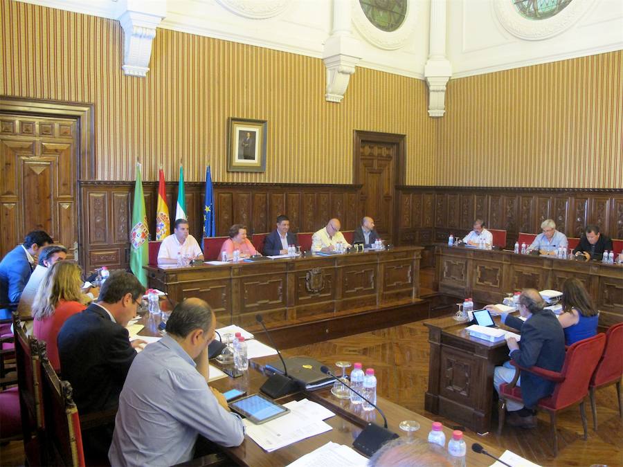 Diputación aprueba un millón de euros para el acceso al Giribaile y más de 383.000 a obras hidraúlicas