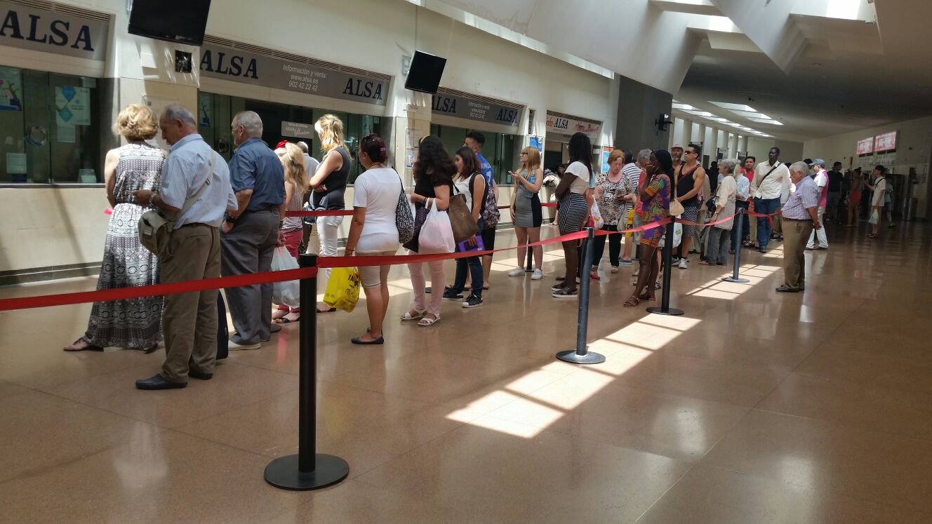 Facua exige a ALSA una mejora del servicio de venta de billetes en la estación de autobuses