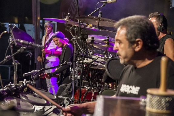 El FEX se sube a la cima de Sierra Nevada esta noche con los Apache