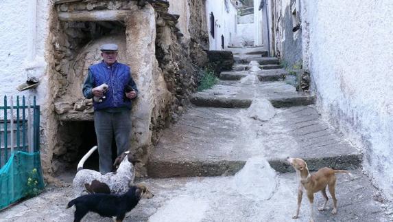 Una aldea sin luz y casi fantasma