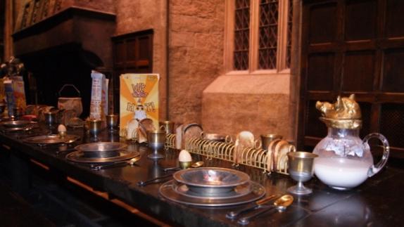 ¿Quieres desayunar en el castillo de Hogwarts con Harry Potter?
