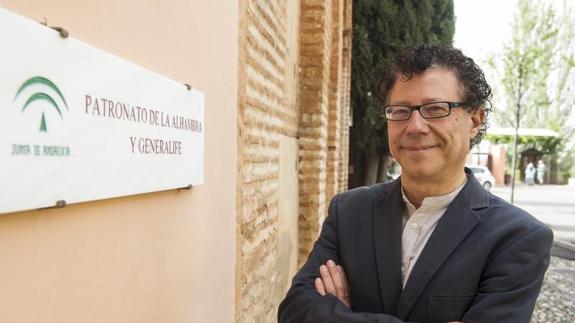 "Dejaremos de crecer, sólo nos falta abrir de madrugada la Alhambra"