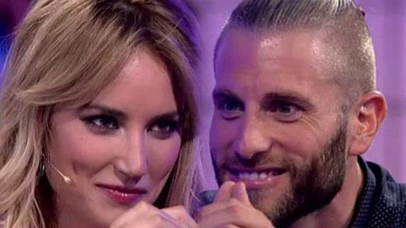 Feliciano se ríe del tonteo de Alba Carrillo con el camarero de 'First Dates'