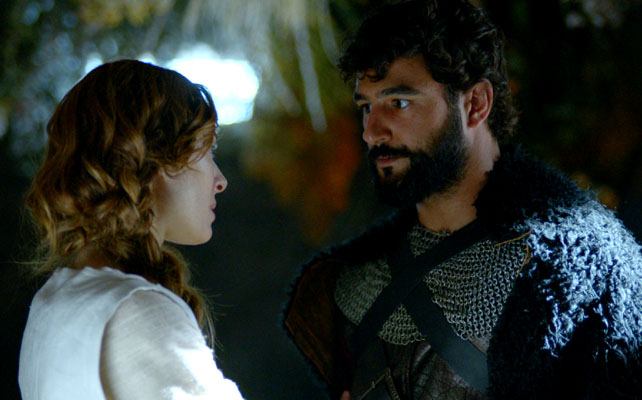 Así es la nueva serie de TVE con el granadino Antonio Velázquez y Cristina Castaño