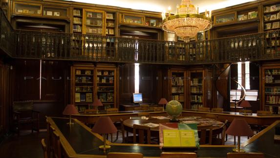 La biblioteca que fomenta la lectura cazando libros por la ciudad en vez de pokémons
