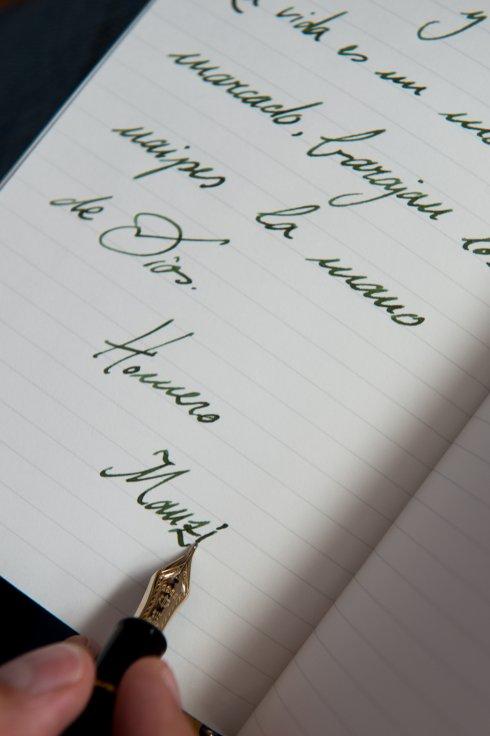 Los grandes beneficios de escribir en papel y el peligro de no hacerlo