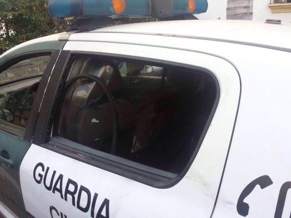 Detenido tras intentar atropellar a la madre de su expareja y huir 20 minutos de la Guardia Civil