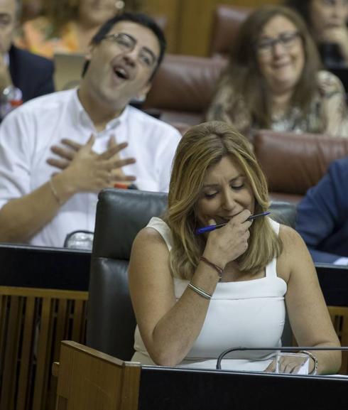 La sesión de control de la oposición a Susana Díaz acaba en un guirigay