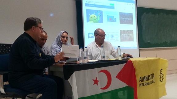 La hermana de dos de los saharauis secuestrados pide justicia a la ONU