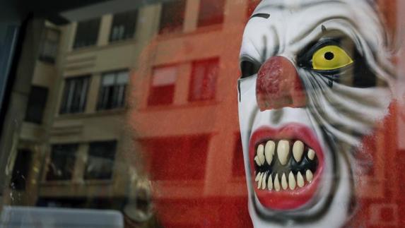 Arrestan a un joven por inventar que había sido atacado por un payaso