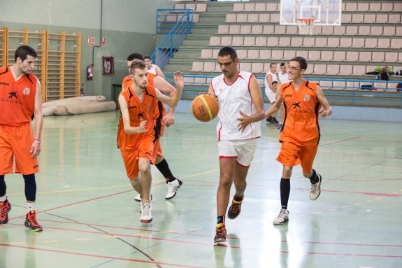 Una jugada de tres puntos