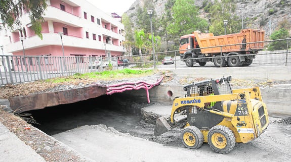 La Junta prevé tener limpias las ramblas de la Costa en el plazo de un mes «si no llueve»