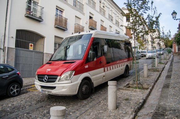 El Ayuntamiento de Granada quiere recuperar la línea de bus C-8 para el Albaicín
