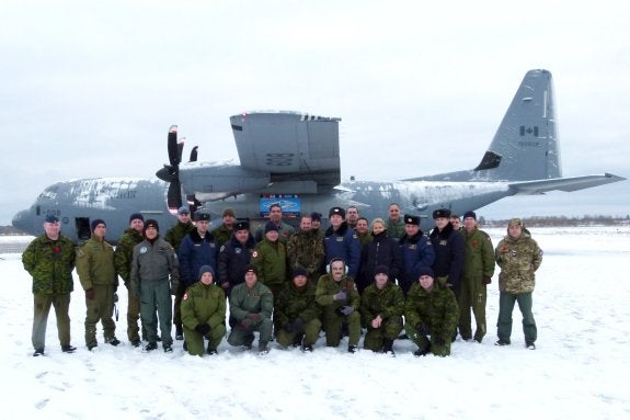 Vuelo de observación conjunto de Canadá y España sobre la Federación de Rusia y la República de Belarús