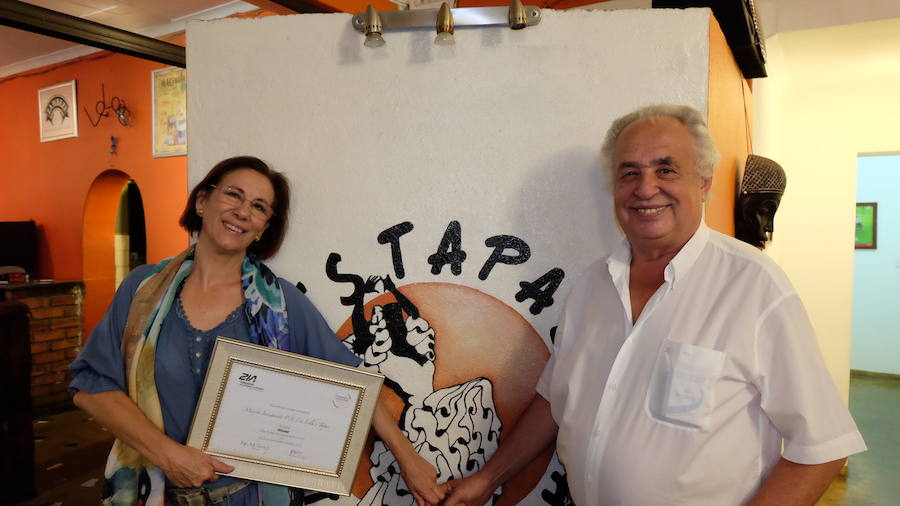 El espectacular restaurante español que te sirve jirafa, cebra e impala