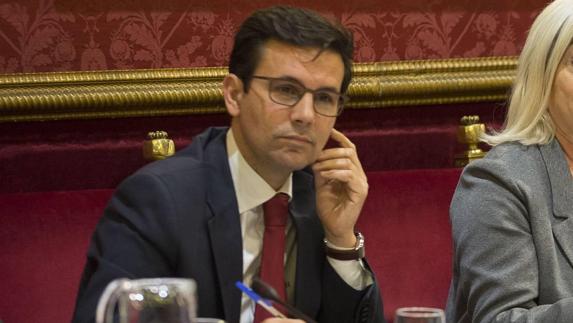 Cuenca cree que "es el momento del diálogo" y felicita a Salud por propiciar la reunión sobre los hospitales granadinos