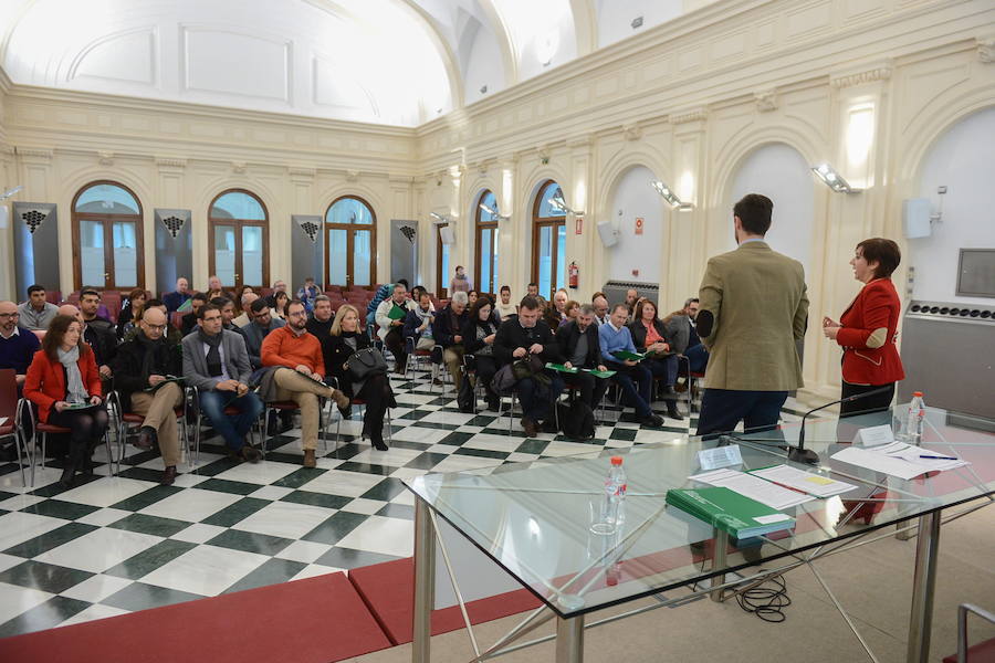 La Junta da luz verde a los planes de empleo en todos los ayuntamientos de la provincia