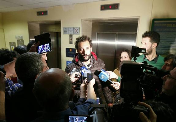 La Junta estudiará el modelo para "conseguir dos hospitales que den la mejor respuesta"