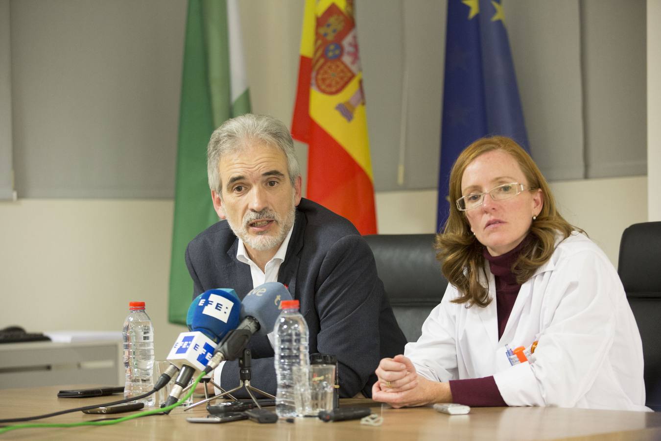 Alonso confía en firmar la semana que viene un "documento inicial" sobre los dos hospitales