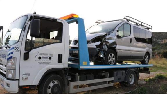 Mueren 2 jóvenes de 15 y 18 años al chocar con una furgoneta cuyo conductor da positivo por cocaína