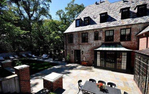 Expresidente busca hogar