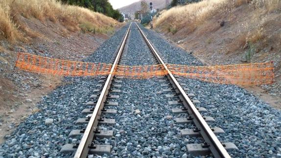 “Nos vamos a Antequera a parar el AVE y a convertir Granada en un problema nacional”