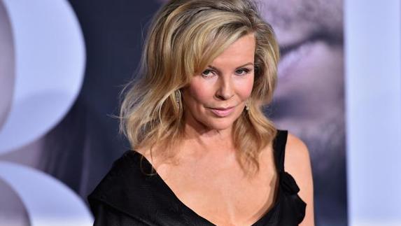 Kim Basinger irreconocible: ¿nueva cirugía estética?