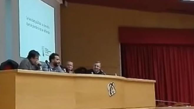 La conferencia de Jesús Candel en la Facultad de Ciencias, en directo