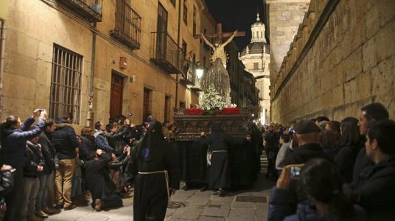 El obispo de Salamanca se queja de que en las procesiones se hable con "acento andaluz"