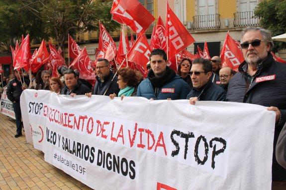 «Los únicos que están ganando dinero con la salida de la crisis son los empresarios»